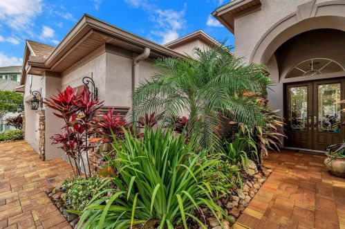 2104 Climbing Ivy Dr, Tampa, FL 33618-1709