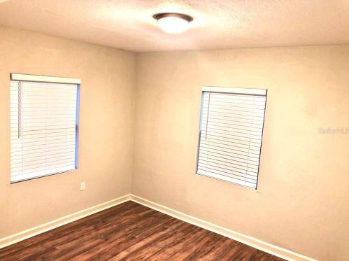 8605 10th St, Tampa FL 33604-1781 exterior