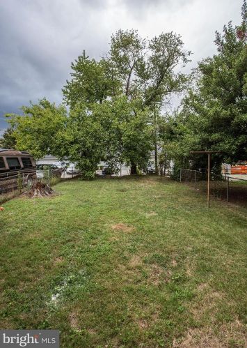 872 Bellevue St, Washington DC 20032-6002 exterior