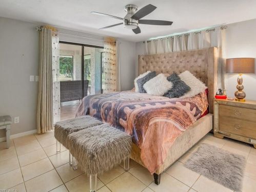 2550 16 Ave, Naples FL 34120-5492 exterior