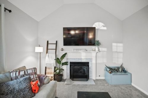 24 Dorset Dr, Hackettstown NJ  07840-5010 exterior