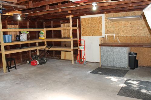 801 Eleanor St, Grand Rapids MI 49505-4223 exterior