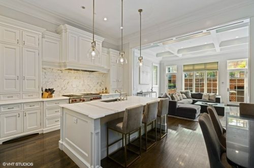 2038 Mohawk St, Chicago IL 60614-4515 exterior