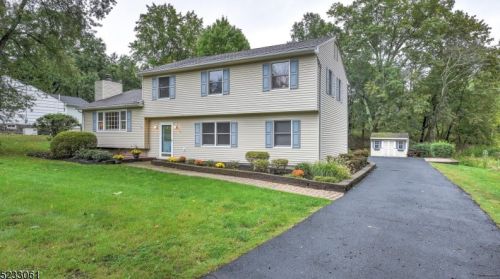 454 Stony Brook Dr, Bridgewater, NJ 08807-1937