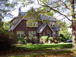 15 Exmoor Rd, Newton, MA 02459-1207