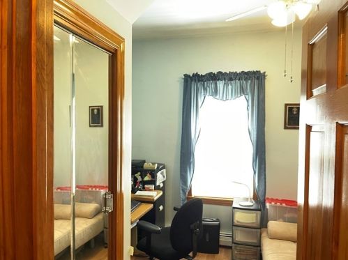 18 Ames St, Worcester MA 01610-2001 exterior