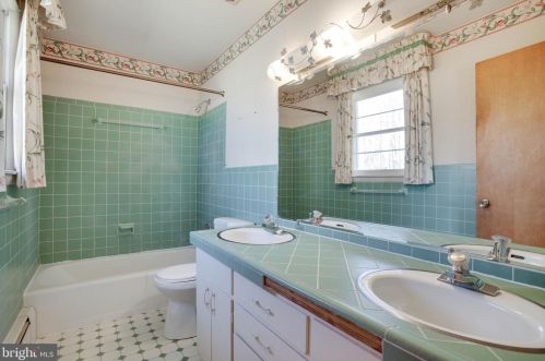 2535 Solomons Is Rd, Huntingtown MD 20639-8853 exterior