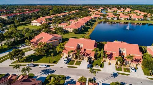 2525 Aspen Creek Ln, Naples FL 34119-8986 exterior