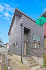 6025 California Ave, Seattle WA  98136-1612 exterior