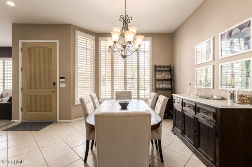 1872 Lantana Dr, Chandler AZ  85248-2170 exterior