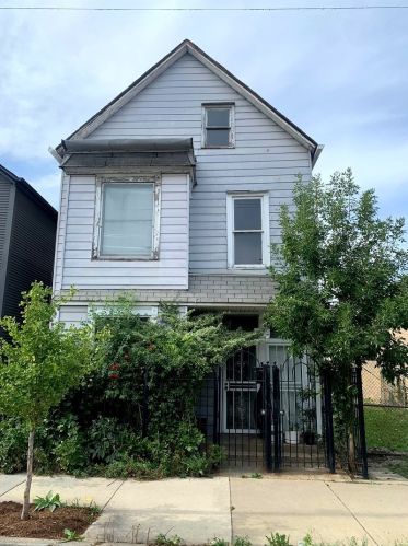 1746 California Ave, Chicago IL  60647-5104 exterior