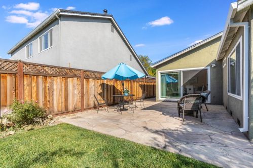 4636 Mia Cir, San Jose CA 95136-2325 exterior