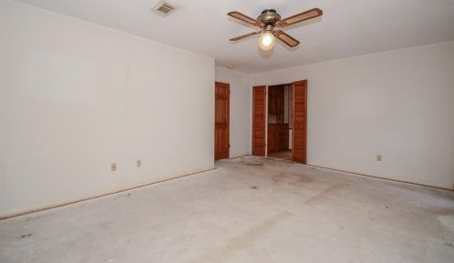 5611 Kiowa Timbers Dr, Humble TX 77346-1929 exterior