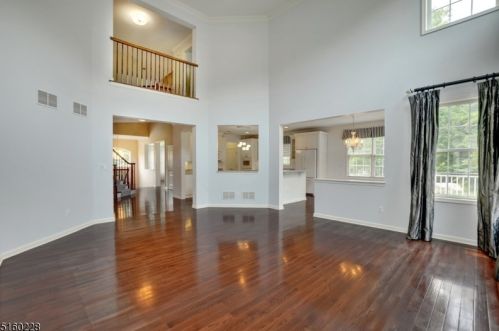 47 Baxter Ln, Town Center NJ  07052-1430 exterior