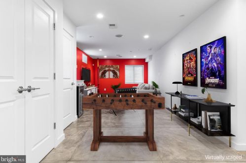 833 Bainbridge St, Philadelphia PA  19147-2009 exterior