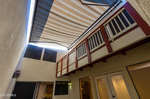 2329 Evans Dr, Phoenix AZ 85032-5547 exterior