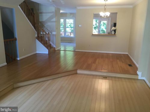 5310 Buxton Ct, Alexandria VA  22315-4759 exterior