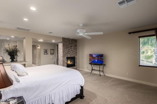 25401 45th Dr, Phoenix AZ  85083-2243 exterior