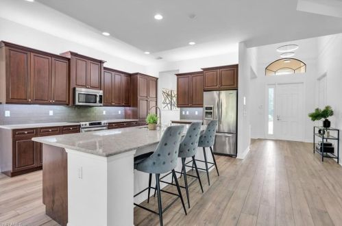 3376 Atlantic Cir, Naples FL 34119-8636 exterior