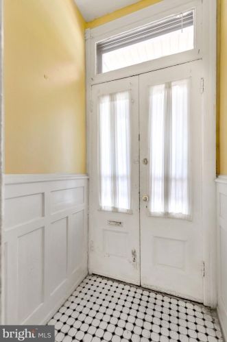 2230 69 St, Philadelphia PA 19142-1828 exterior