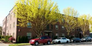 4403 Admiral Way, Seattle WA  98116-2444 exterior