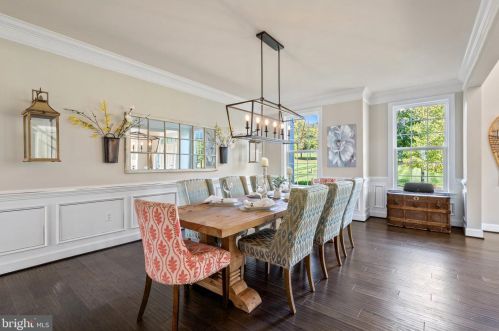 23073 Creighton Farms Dr, Leesburg VA 20175-6491 exterior