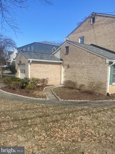 9501 Flower Ave, Silver Spring MD  20901-3004 exterior