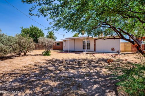 8257 Beverly St, Tucson AZ  85710-5931 exterior