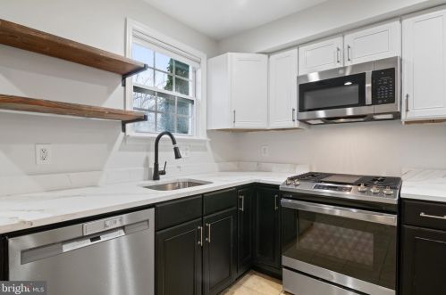 5120 Jay St, Washington DC 20019-5529 exterior