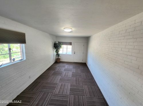 4814 Helen St, Tucson AZ 85719-4423 exterior