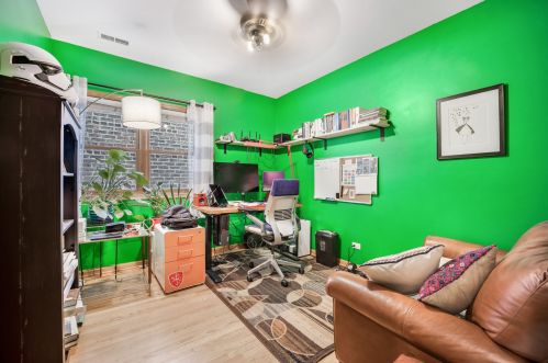 843 Mozart St, Chicago IL 60622-4417 exterior