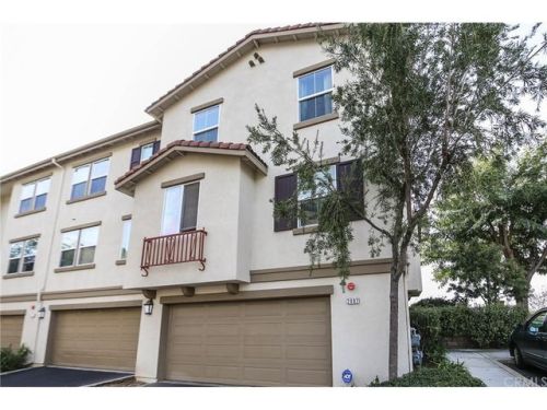 2082 Arnold Way, Fullerton, CA 92833-2143