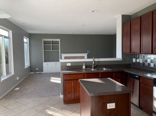 6601 Old Plank Blvd, Matteson IL 60443-1696 exterior