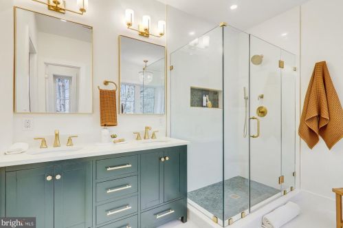 106 Geneva Ave, Silver Spring MD  20910-5105 exterior