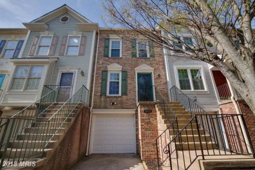 3011 Colonial Springs Ct, Alexandria, VA 22306-2858