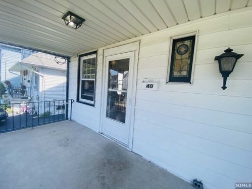 40 Lewis Pl, Paterson NJ  07512-2647 exterior
