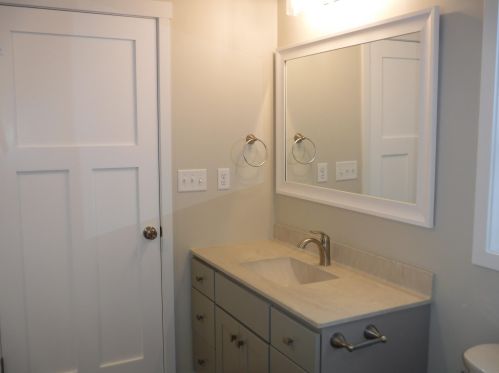 1316 Ivy Ln, Manitowoc WI 54220-1412 exterior