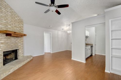 12207 Alderbrook Dr, Austin, TX 78758-5303