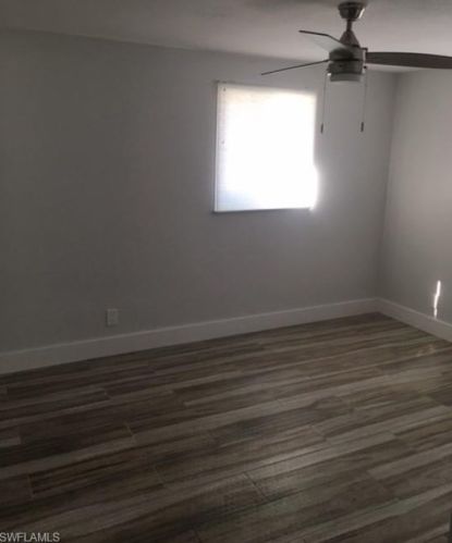 549 94 Ave, Naples FL 34108-2444 exterior