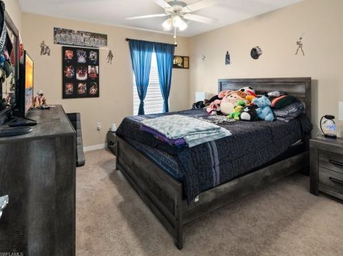 2161 Fairmont Ln, Naples FL 34120-4576 exterior