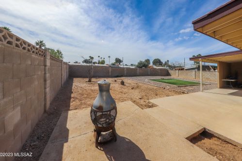 509 Holladay Dr, Tucson AZ  85706-3265 exterior