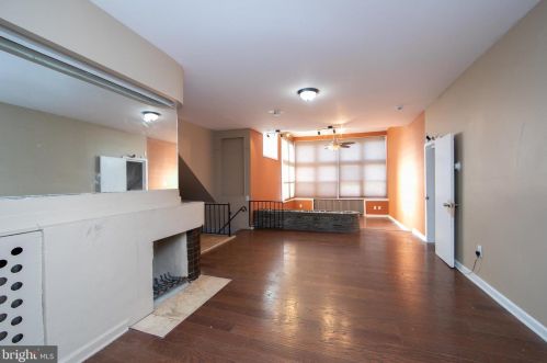 6829 Waldorf Ave, Camden NJ 08110-6109 exterior