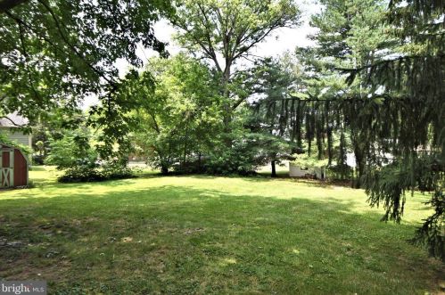 613 Chestnut St, Limerick PA 19468-2115 exterior