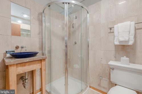 1832 15 St, Washington DC 20009-3938 exterior