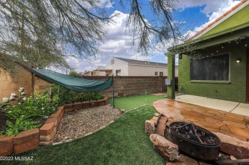 8517 Camino Bengala, Tucson AZ  85747-5165 exterior