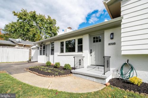 8705 Old Mount Vernon Rd, Alexandria VA  22309-2013 exterior