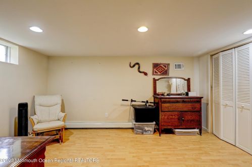 17 Locust Ave, West Long Branch NJ  07764-1547 exterior