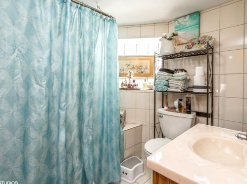 5713 Giddings St, Chicago IL 60630-3106 exterior