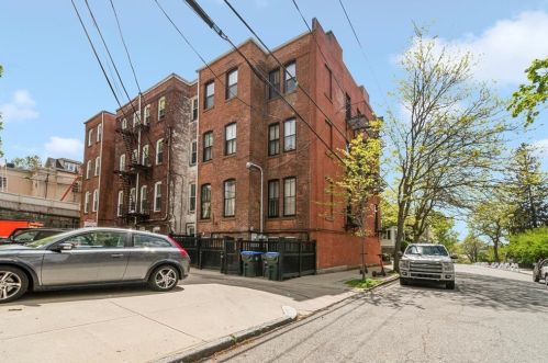 96 Bowen St, Providence RI  02905-3506 exterior