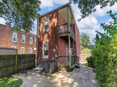 2724 Rutger St, Saint Louis MO 63104-1932 exterior